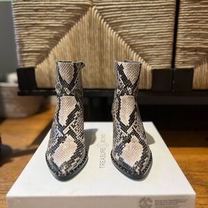 Natural Snake Faux Leather - Treasure and Bond boots size 5.5